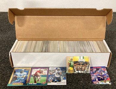 BOX OF MIXED FOOTBALL CARDS