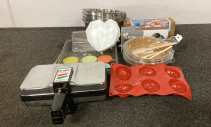 SILICONE BAKING MOLDS,AIR FRYER PAN LINERS,STAINLESS STEEL MIXING BOWLS,PREGO PIZZELLE BAKER