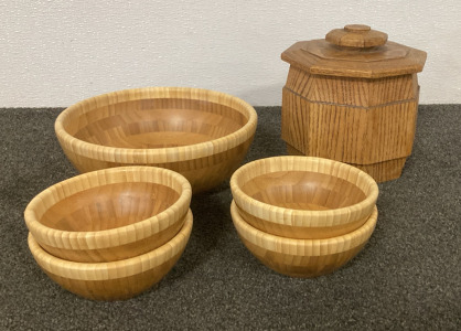 WOODEN COOKIE JAR, LARGE WOODEN BOWL AND 4 SMALL WOODEN BOWLS