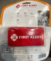 (2)First Alert Smoke Alarm Includes 9volt Battery New In Box - 3