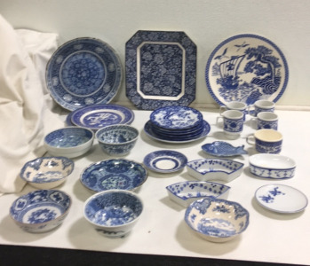 (3) Japanese Themed Large Plates & More.