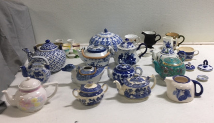 (12) Teapots & More
