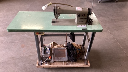 Dae Woo DDS-500 Industrial Sewing Machine