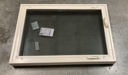 (1) WESTERN WINDOWS CASEMENT WINDOW/FRAME WITH CLIMAGUARD LOW E- COATED GLASS (W 27 13/16&rdquo; X H 39 13/16&rdquo;)