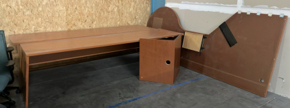 (2) DESKS (29&rdquo;x 9&rsquo;, DESK TOPPER (10&rsquo;) AND L SHAPED ATTATCHMENT