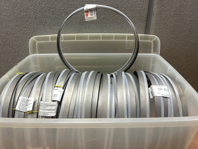 TOTE WITH 10+ BAHCO SANDFLEX DRAGON SAW BLADES: 10&rsquo; 10 1/2&rdquo;x.035x8/12