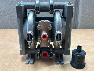 1991 WILDEN M1-METAL PUMP WITH MANUAL