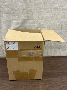 BOX OF STAINLESS STEEL CLOTHING CLIPS