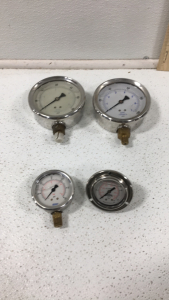 (4) Pressure Guages
