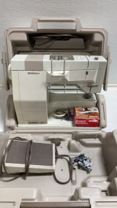 Vintage Bernina Record 930 Sewing Machine in Case