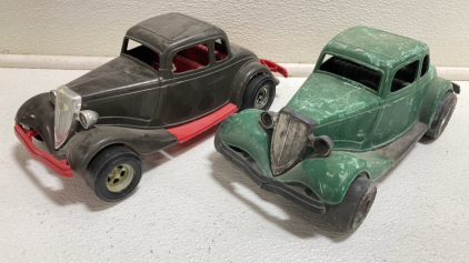 (2) Durant Plastics 1934 Ford Victorias