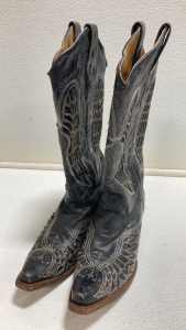 Women&rsquo;s Cowboy Boots Size 7.5