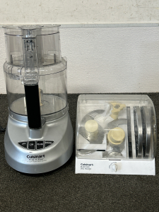 CUISINART PREP 11 PLUS 11-CUP FOOD PROCESSOR WITH MULTIPLE BLADE ATTACHMENTS IN HOLDER (WORKS)