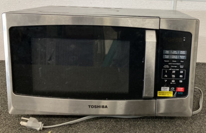 TOSHIBA MICROWAVE (19x13x10) (WORKS)