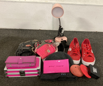 (1) DUAL WING BASEBALL MITT, (1) FANNY PACK, (1) FRANKLIN BASEBALL MITT, (1) PINK DESK LAMP (POWERS ON), (1) MUSIC HAT (UNABLE TO TEST) (1) RED PAIR OF HEELYS SIZE 8 (NO WHEELS), AND MORE
