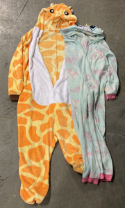 (1) CHILDRENS CAT AND JACK UNICORN ONESIE (LARGE 10/12) WITH, (1) LARGE GIRAFFE ONESIE