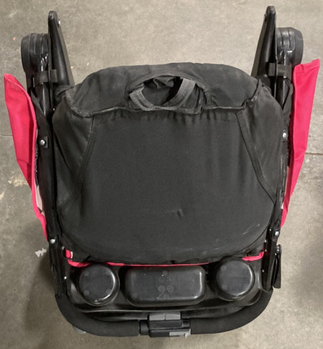 (1) GRACO PINK, WHITE, AND BLACK FOLD UP STROLLER