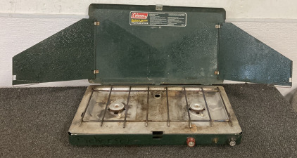 (1) VINTAGE COLEMAN ELECTRONIC IGNITION PROPANE STOVE (2 BURNERS)