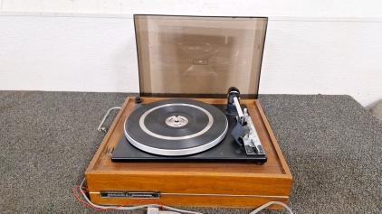 ELAC MIRACORD 625 RECORD PLAYER - DID NOT POWER ON