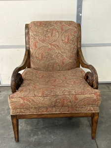CUSIONED ACCENT CHAIR