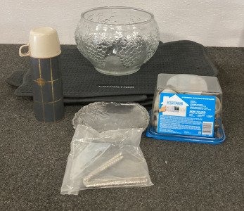 (4) CROSSTREK VEHICLE FLOOR MATS, (1) THERMOS, (1) DECORATIVE METAL PLATE, AND MORE