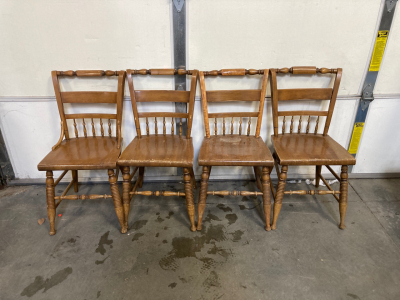 (4) DINING CHAIR