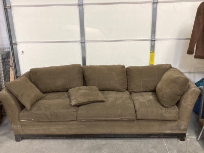 LARGE GREEN COUCH