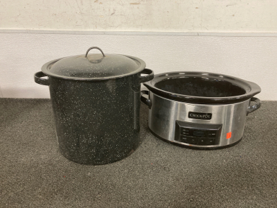 CROCKPOT WITH NO LID (UNTESTED), LARGE BLACK SPECKLED STEW POT