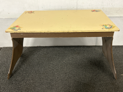 ANTIQUE/VINTAGE OVERSIZED LAP TABLE WITH DUTCH PEOPLE PAINTED ON THE CORNERS
