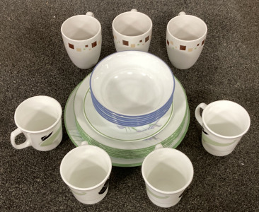 SET OF (3) MATCHING CERAMIC MUGS WITH A (17) PIECE DISH SET CONTAINING (4) CERAMIC MUGS AND A SET OF (6) MATCHIBG BLUE AND WHITE BOWLS (SEPARATE SET)