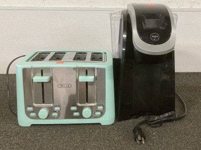 (1) KEURIG 2.0 SINGLE SERVE COFFEE MAKER (POWERS ON) WITH (1) BELLA 4 SLOT TOASTER (POWERS ON)