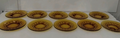 (10) Amber King Snack/Meal Plates