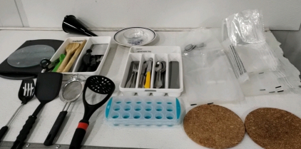 Silverware/knives and more