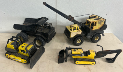 (2) Vintage Tonka Trucks (2) Newer Tonka Trucks