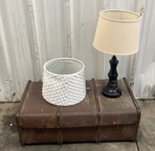 (1) Lamp With Extra Shade (1) Trunk
