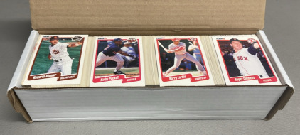 Box Of 1990 Fleer MLB Collectible Baseball Cards
