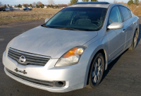 2008 NISSAN ALTIMA - SUNROOF!