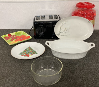 PROCTOR SILEX FOUR SLOT TOASTER, 101 BETTY CROCKER COOKIE CUTTERS, PORCELAIN NANTUCKET BAKING DISH, DECORATIVE PLATES, MSE GLASS DISH