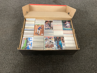 BASKETBALL AND BASEBALL CARDS, VERY LARGE COLLECTION