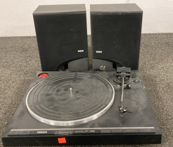 YAMAHA RECORD PLAYER (WORKS) WITH SPEAKERS