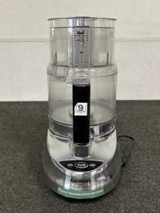 CUISINART STAINLESS FINISH 9-CUP FOOD PROCESSOR- POWERS ON