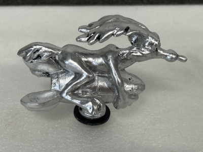 WILEY CAYOTE HOOD ORNAMENT