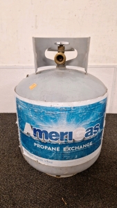 15 POUND PROPANE TANK