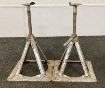 Pair Of RV stabilizers