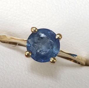 $1500 10K Sapphire(1.06ct) Ring