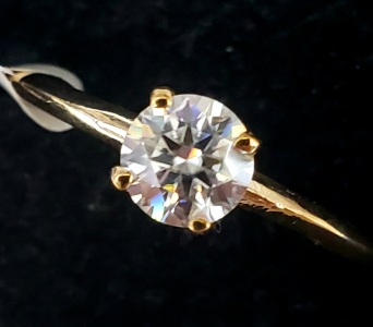 $800 10K Moissanite(0.5ct) Ring