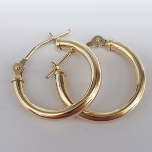 $250 14K 0.67G Hoop 0.5" Earrings