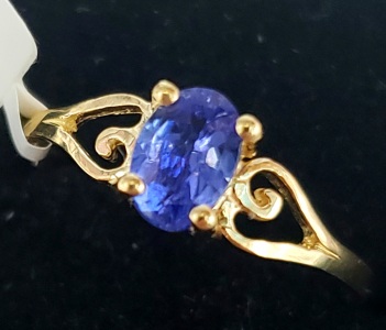 $1500 10K Tanzanite(0.6ct) Ring