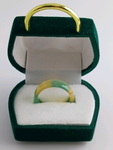 Beautiful Agate Ring Size 6.25