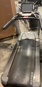 (1) Matrix Tredmill Model T7XE